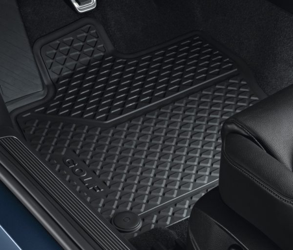 Tapis en caoutchouc origine VW pour Golf 7 (4 pièces : avant et arrière) - 5G1061500_82V