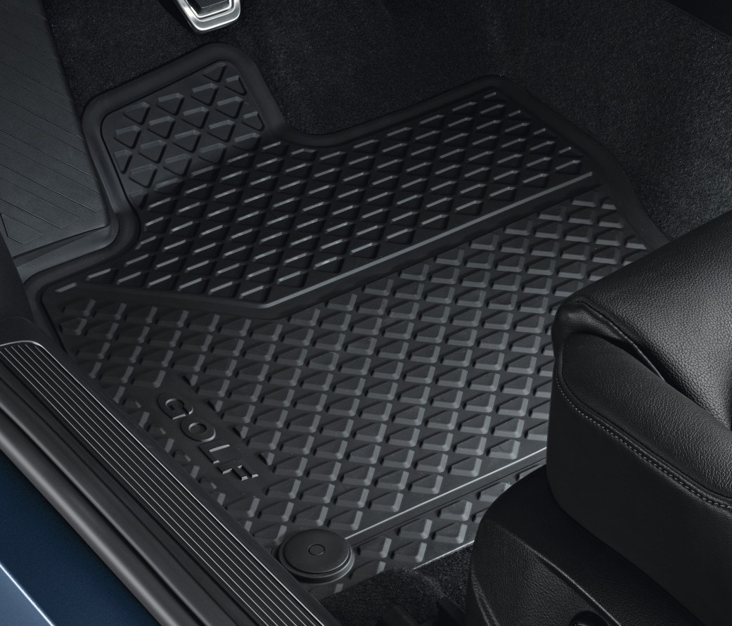 Tapis en caoutchouc origine VW pour Golf 7 (4 pièces : avant et arrière) -  5G1061500_82V