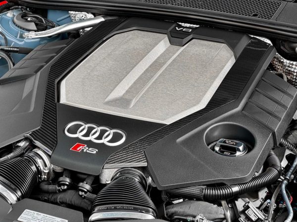 Cache-Moteur Carbone 034Motorsport - Audi C8 RS6/RS7 - 4.0 TFSI - 034-1ZZ-1010 – Image 2