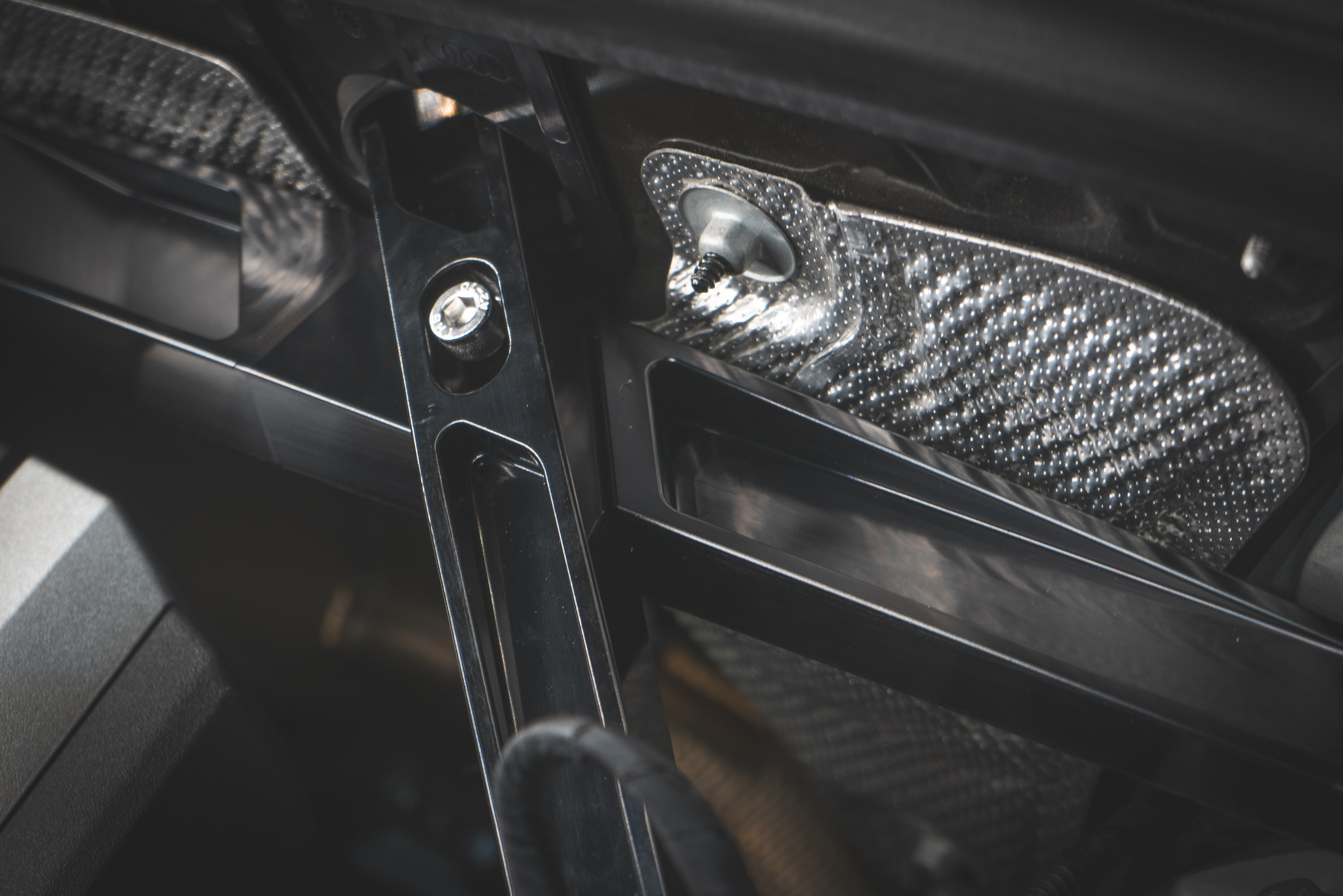 Barre Anti-rapprochement CTS Turbo B9 Audi Q5/SQ5 en Aluminium Usiné Réf. CTS-HW-538 – Image 4